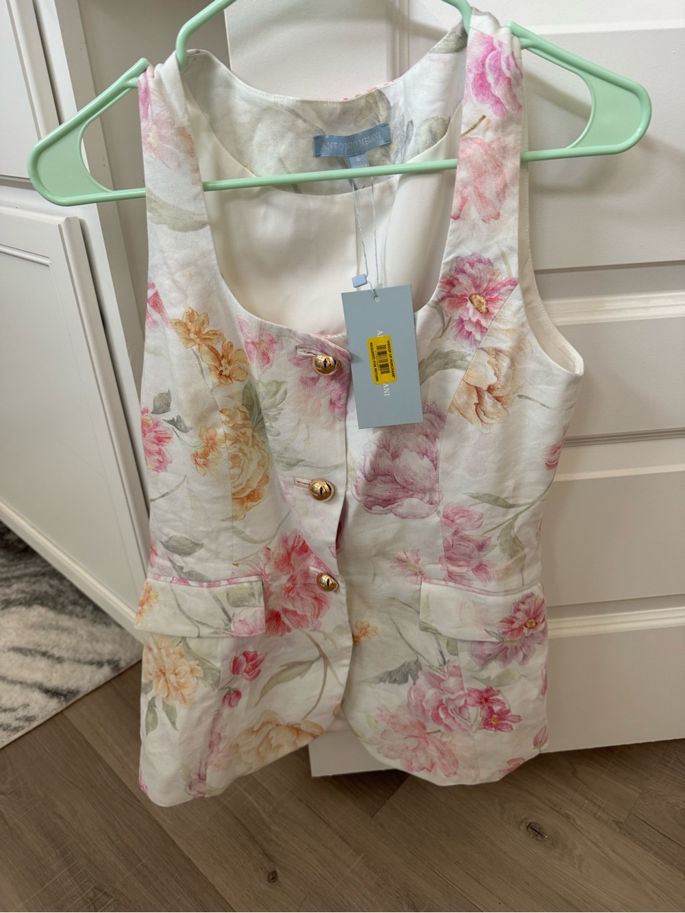 ANTONIO MELANI White Floral Button-Front Tank Vest with Gold Buttons